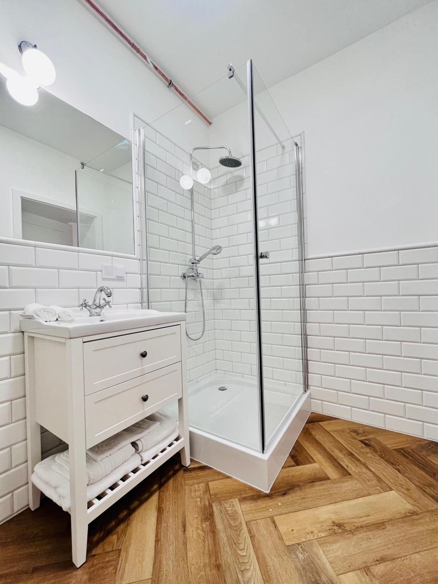 Apartamenty Kamienica Centrum - 1 Maja ลูบิน ภายนอก รูปภาพ