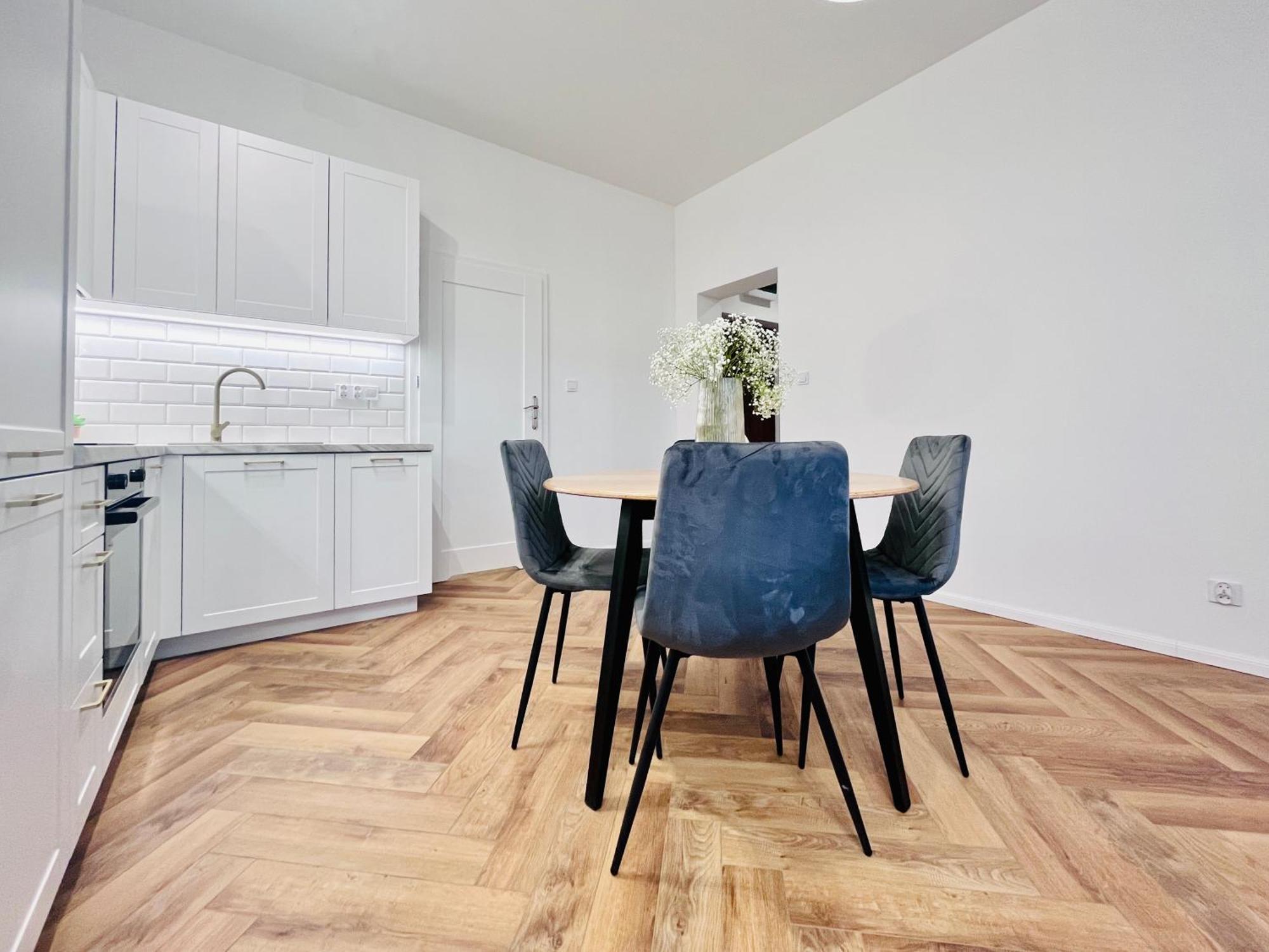 Apartamenty Kamienica Centrum - 1 Maja ลูบิน ภายนอก รูปภาพ